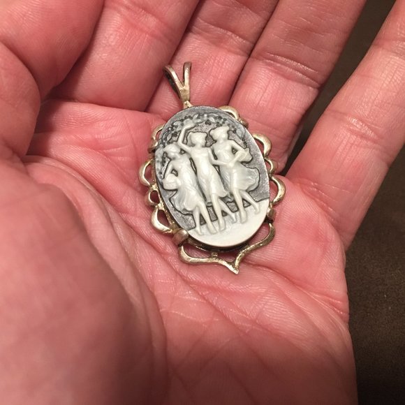 Cameo Pendant Antique Art Nouveau 3 Maidens Muses Goddesses Arts Sciences Litera - Picture 9 of 12